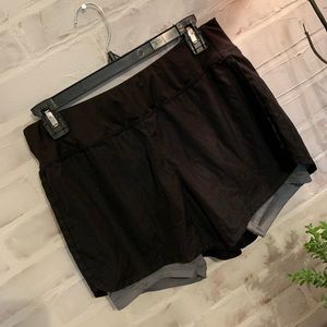 💖Danskin Run Semi-Fitted Black Shorts SZ Small
